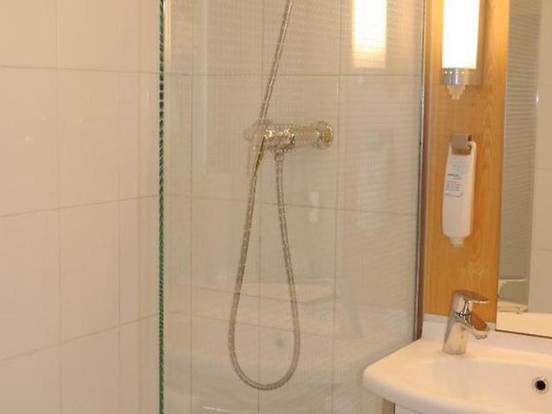 BE592E232755440855F89C8BA976AA42