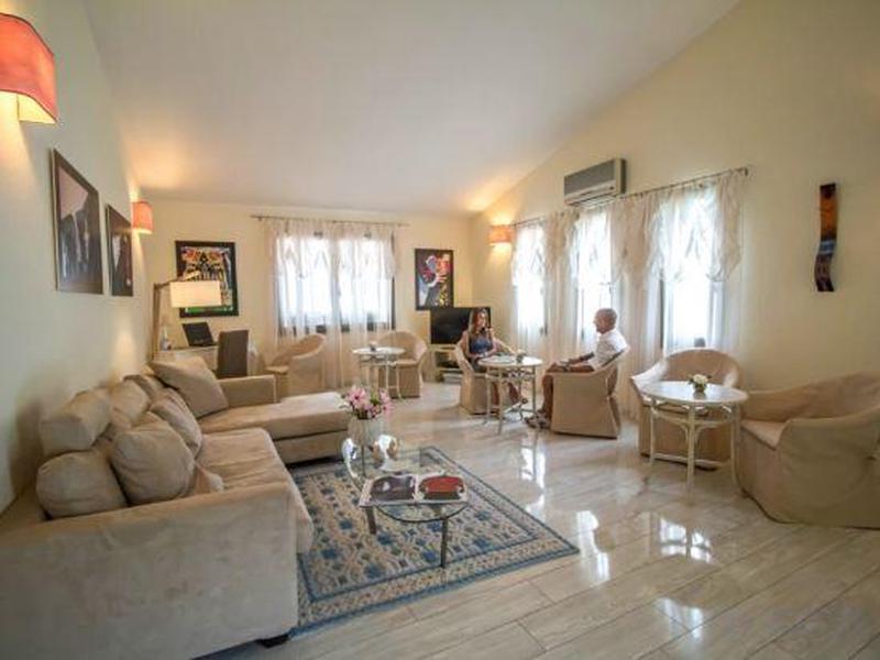 4E002DE85BCF2182DD3014830CBA39C9