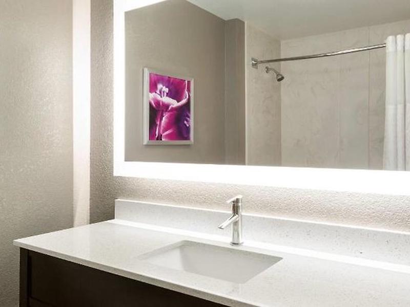 DCDC1440DA17B325A505428CE3135F23