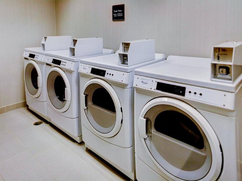 E1F520216DEBBBFC67B4C43C37C8015D