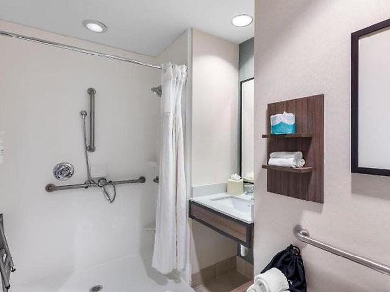 C9FABB6564BF1C1718ABDF586AC148C7