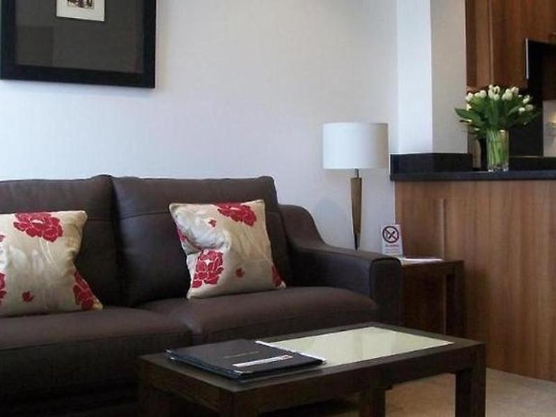 60C0327B49696878E0E8D4507EAF573B