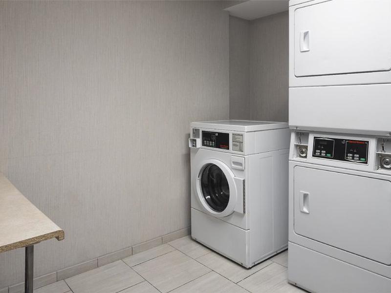 8087D6D641EA710AA0D8A105DFFB826D