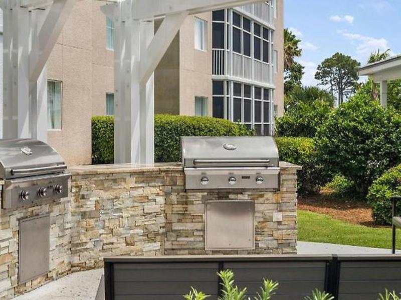 A3C40E0FE9FFADBAFC80FCEDFF8BA03D