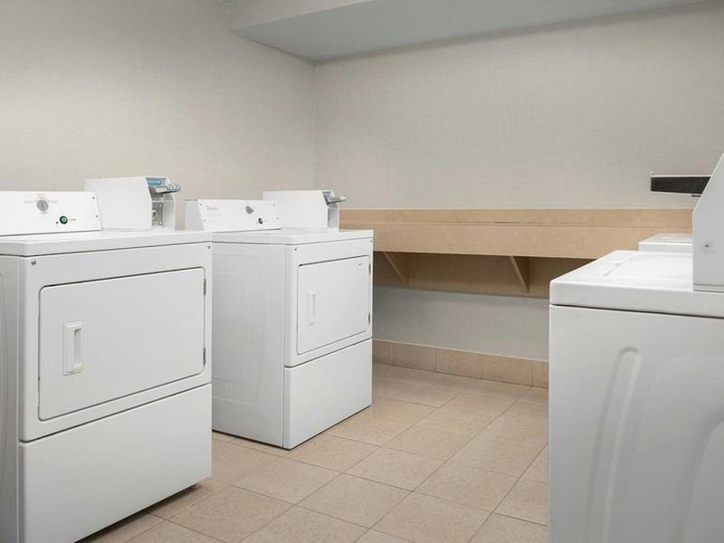 60FB365D9F79CFFCE57D978122B0281B