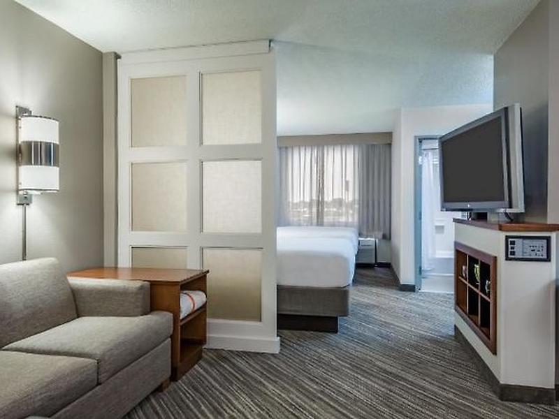 2C7C5E555DBDBF3018A390A7510C7E90