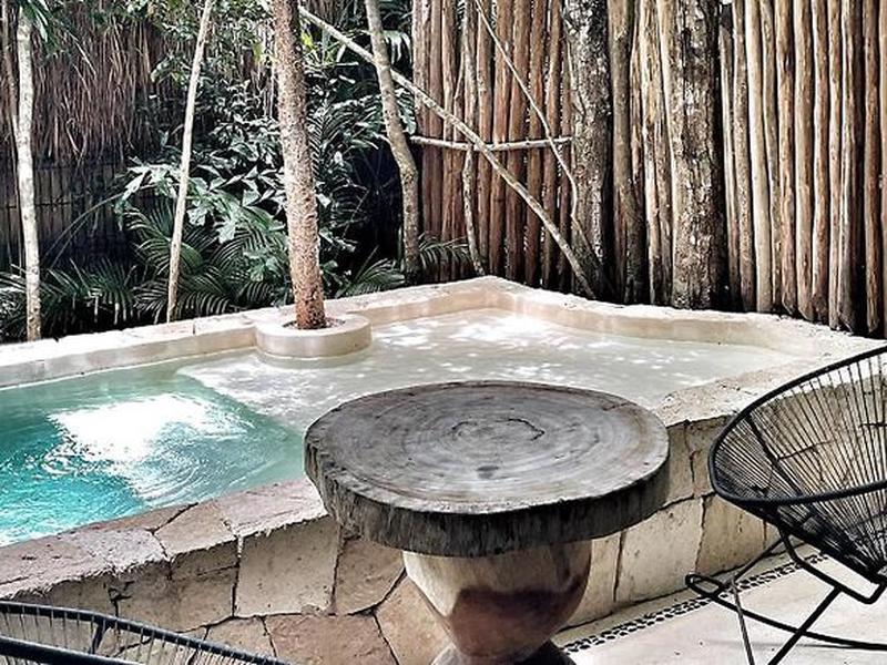 F644903B1058A90D26F564463A681871