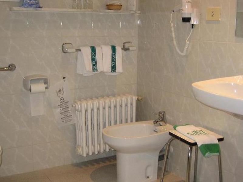 6D1B90F61326EC9DF99926F32DF17826