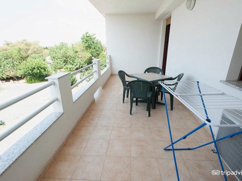 6CB8C4190A94DA48D693C3E431DD09D1