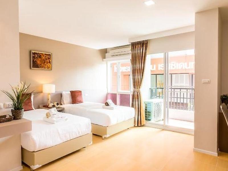 811EBD056F5B7B92C0F49B7FFF392574