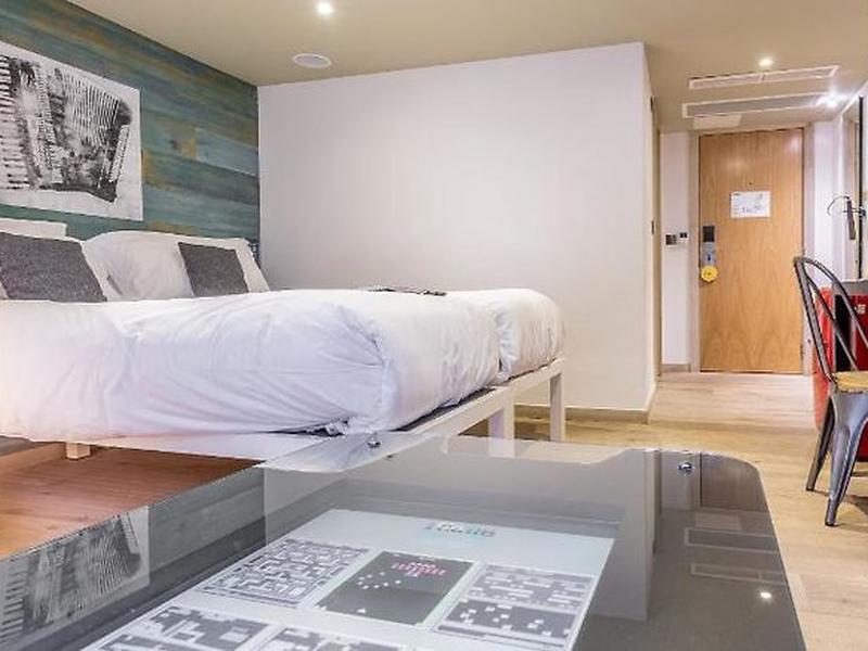 BCC7BEE4BC077ACDF586DCDF9998361D