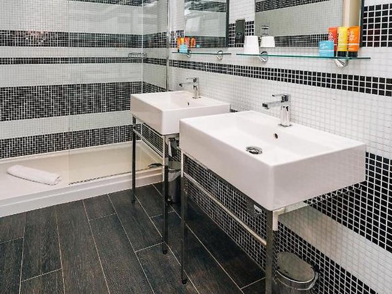 5E45A2F871B0FBD7C04A5ACB113310EA