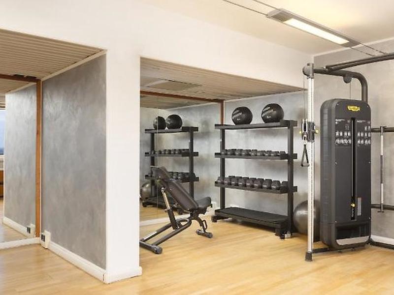 AC272953785AA21412938DD9B9339F8A