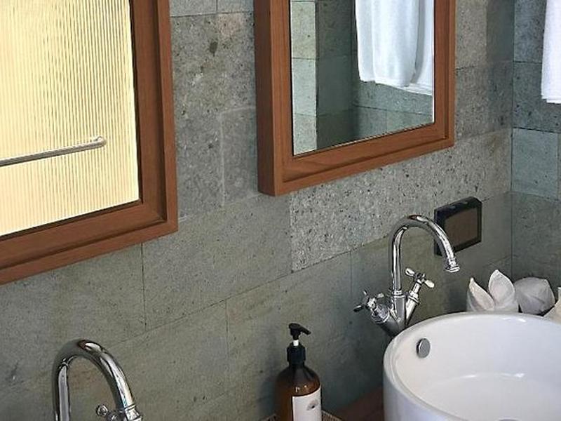 64F51269BADAB217486889581664BFA3