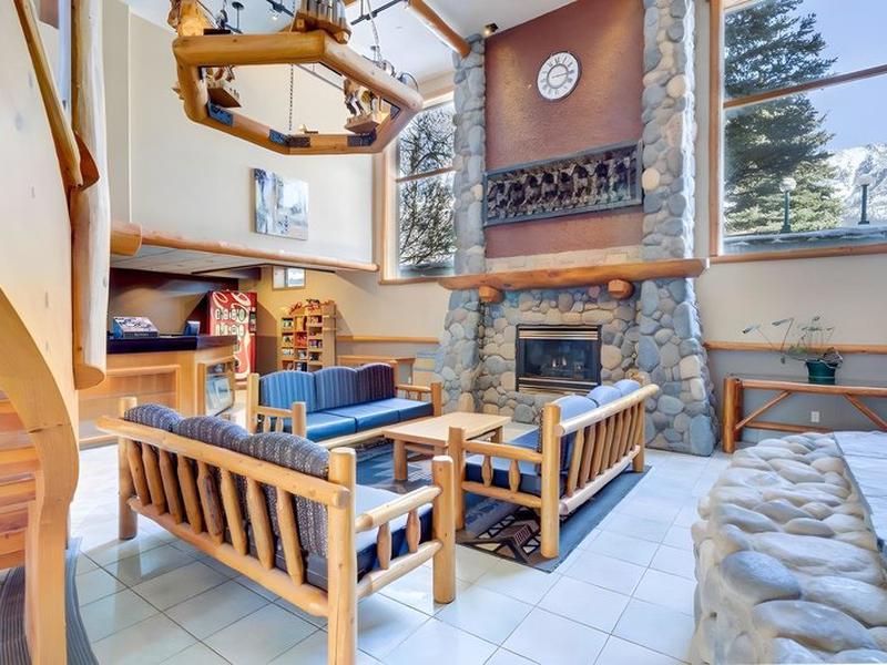 A20B4BD8C8D3D6ABF8C25D611806EE25