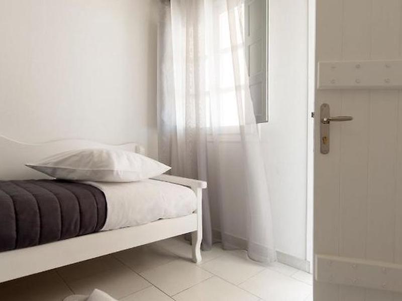 C313055269F2BB3E7AB704AFE640F8D0