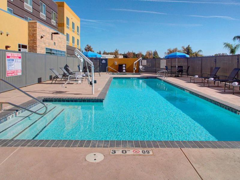 70C61CB3738BC07FF52C4BC175E9212E