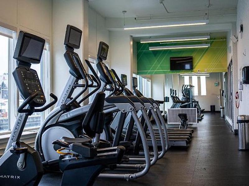 AA4B033ABE37490AEB8D5C9965C2C82F