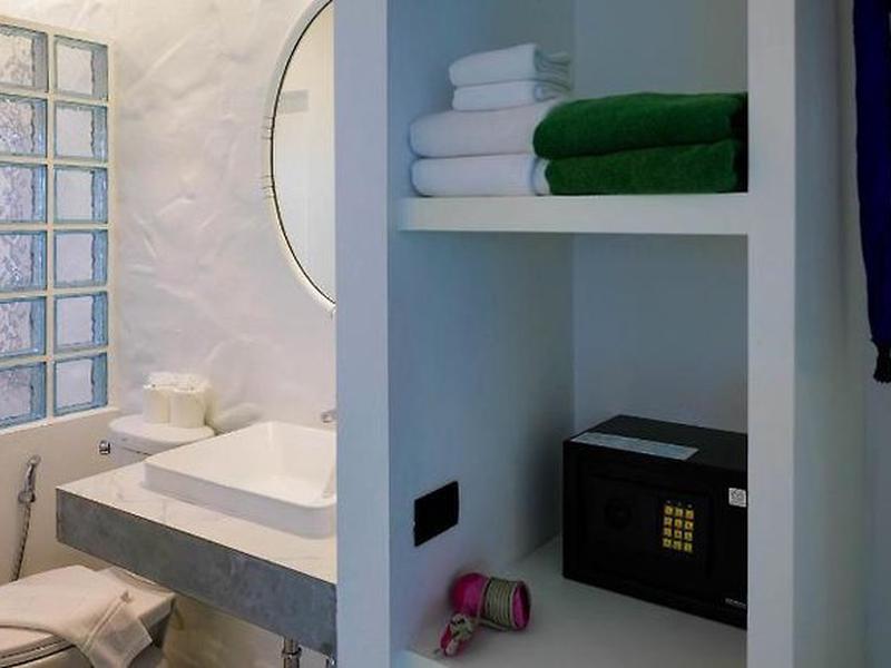 C4E6DAB58FB8513E3E5D3B9C5BDD2991