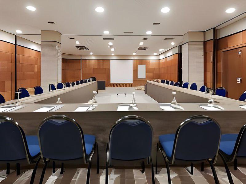 DABFA17682F6105A2A19FA07B60F863F