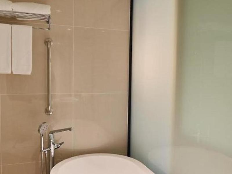 524327C6AFCA56BBB7C0AD873FCD1648