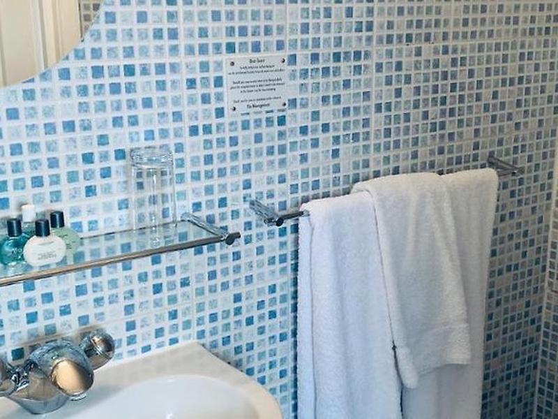 1C6ACB55009B04246CB90DCE6E2B4B5F