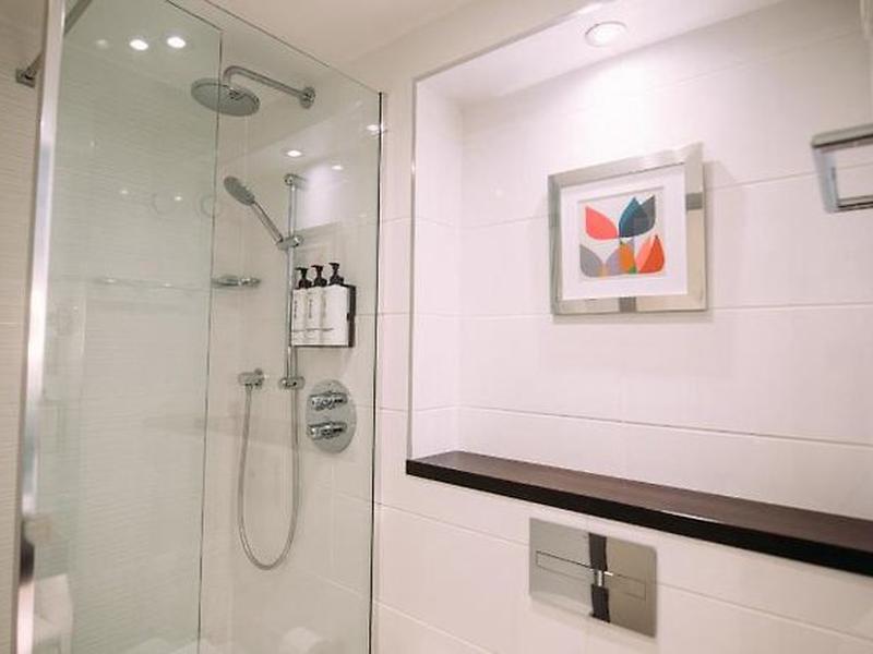 E72C50B550BD56B47C36483C9D809B46