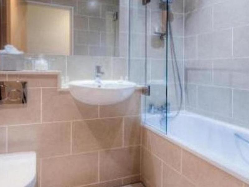 3C75E57690DF8DCE90B6AFFC895740EE