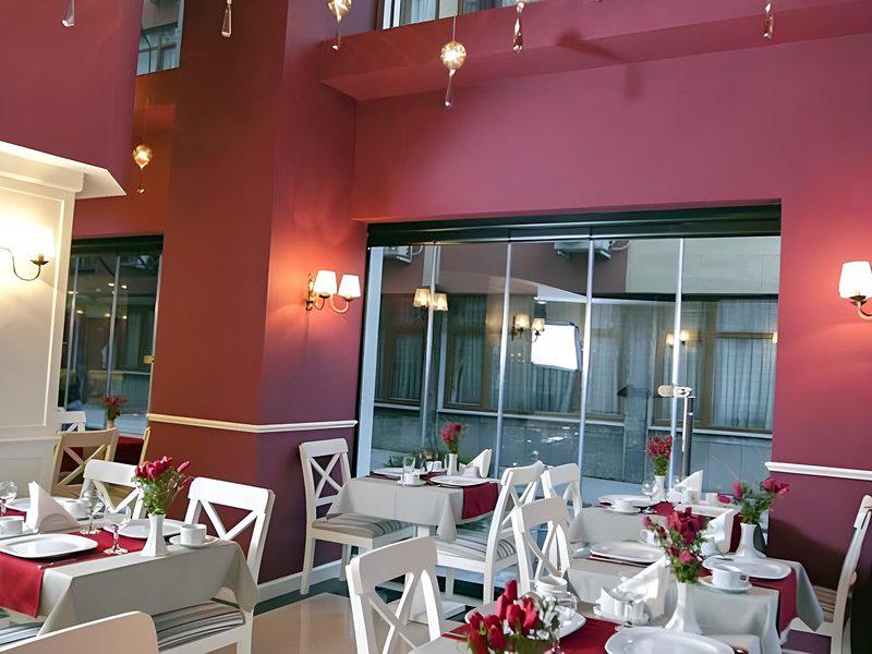 8538E95F2E12F7C26B66543BCA1616B4