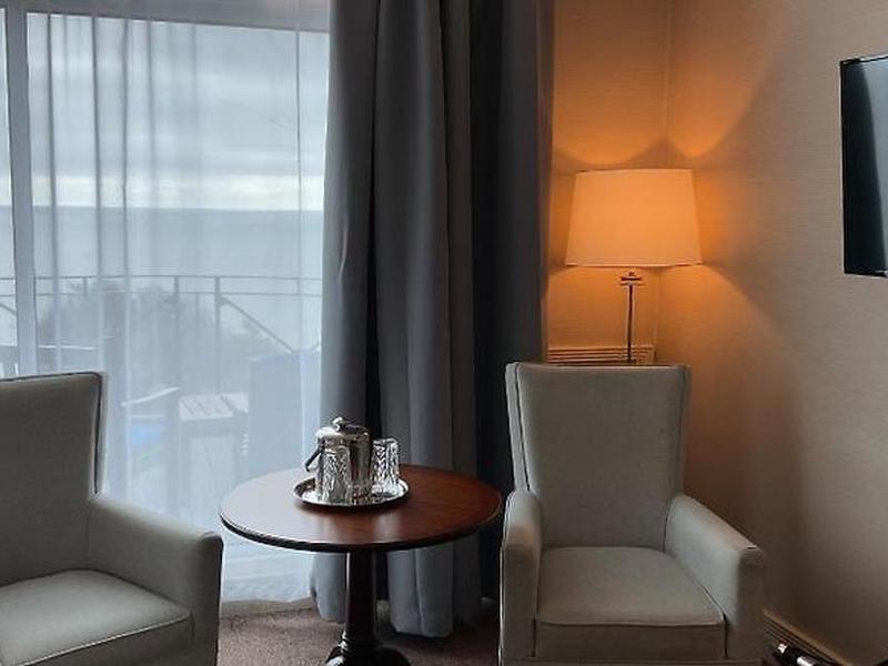 5AD7A3CF3044A9BCE91C12F04759BBB2