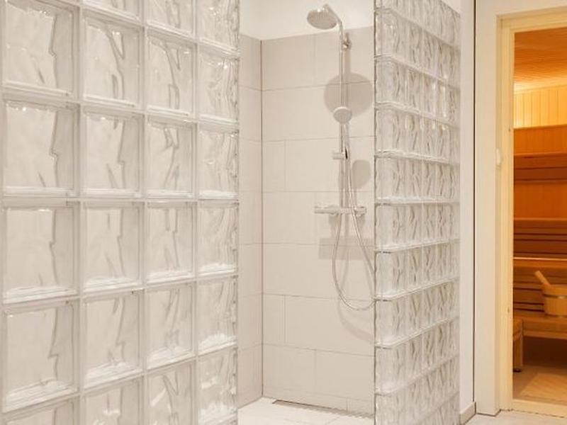 5503077DFCE09508BF7F484B24F8E106