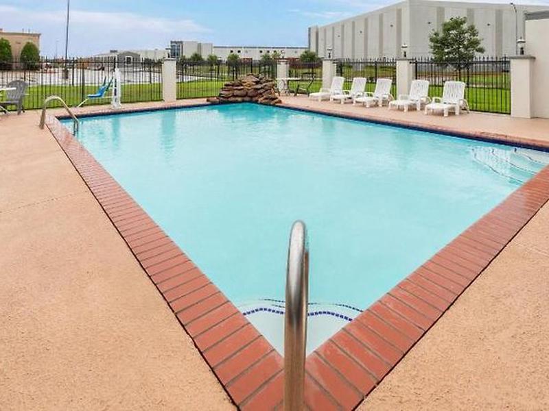 27B958CEEF17B7128D994D196D7BAC98