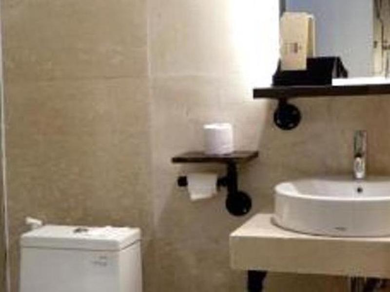 B01ECFD88427833E74C072BA1CCB9078