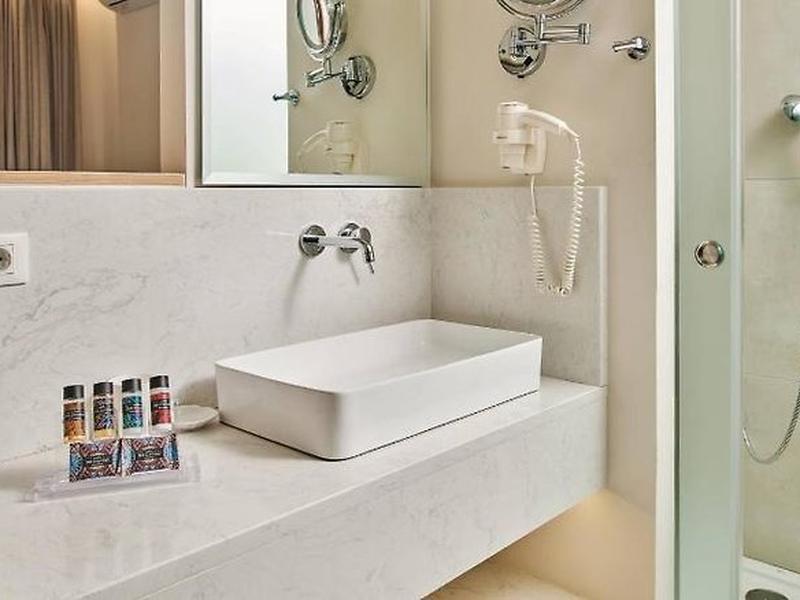 6B456569070FCDA65F61426C64786DBE