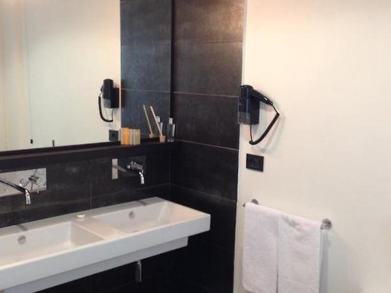 AD0D20ED98C112C00D7770C8CF40F5E4