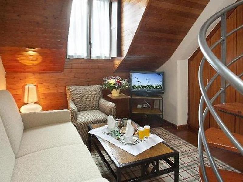 6FFE105E2FE2F35CB7DA84F6F093ED54