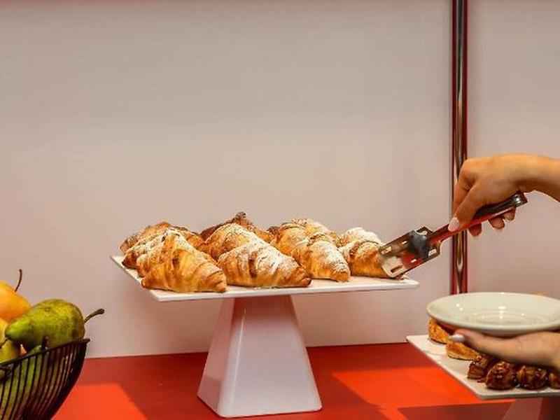 5A242EF0D5B8C251245EC885D870D3E1