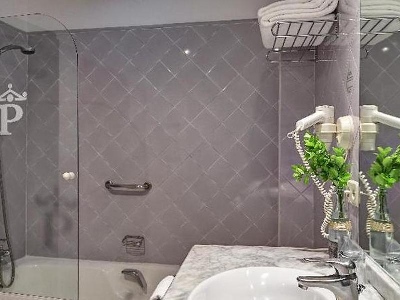 DC7A4FF5C15718EC8F62643C2E66E4EF