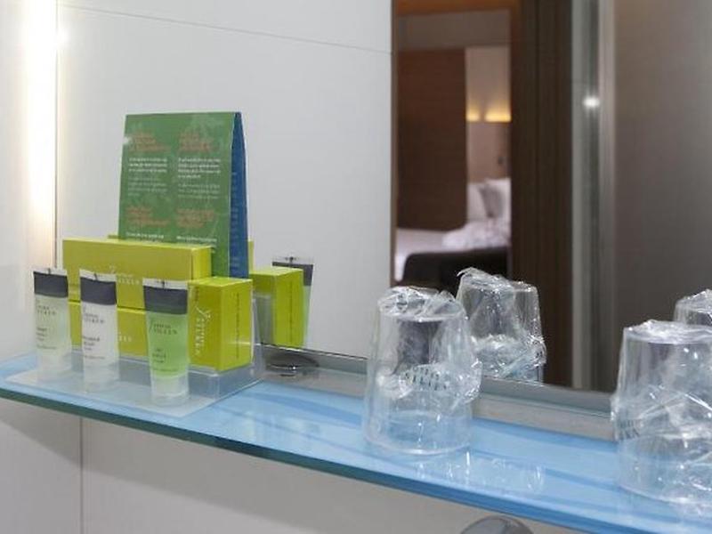 82D1C76DD0A8307AB3BC295C9BCCD1F8