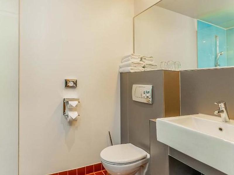 7F0E72E3FFA5CF6AAC49E088D62880EB