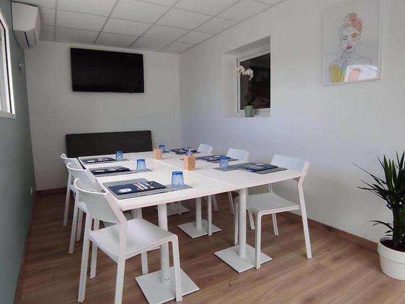 9FC9A1F51B1E846860E2E45C0E565881