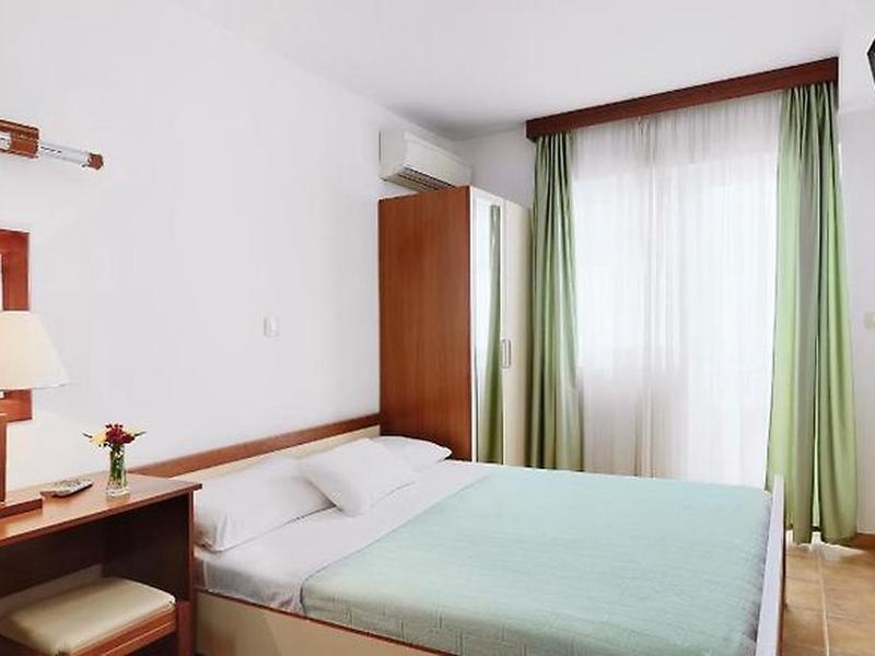 D8EEC38032DB5FC3C5AAE01D76FB9A9B