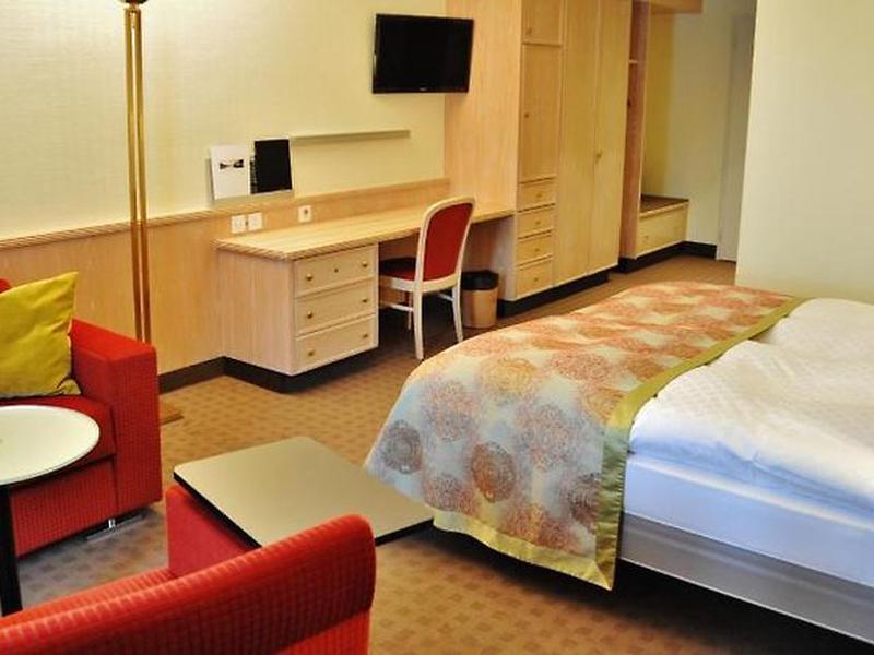 28FF1C9458C2DBFCA1C2AAAE6CD81FE7