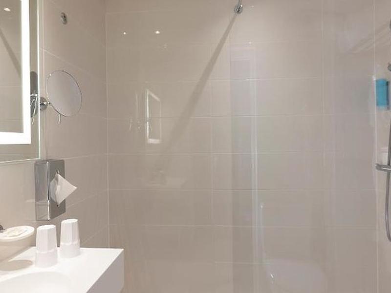 0F6F5EA7026D774BC4E3B75F212D9B07