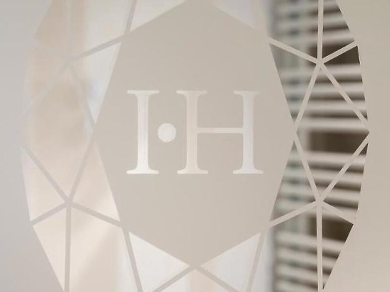 57290B09244BDCF72ADD37F721BA933C