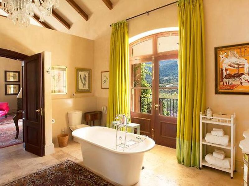 7246830034F25F53867648AE4CE790C6