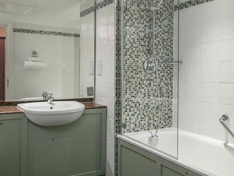 73AF81A1883758A7F6AF5EAF04A743F3