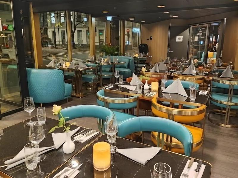 33ABAF1FA92E1645777B285A96A647EA