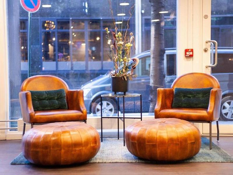 498AB0D9EA46F2E9BB87C3E3692D8F87