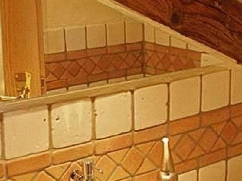 4DD6556B1974579E82FAFD880BE9433A